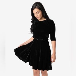 Unique Vintage Black Velvet Stephanie Fit & Flare Dress - L/10-12